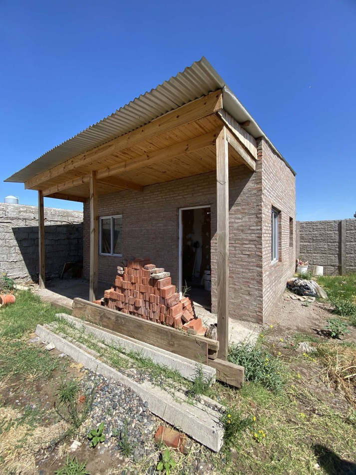 DOS DEPARTAMENTOS EN UN TERRENO