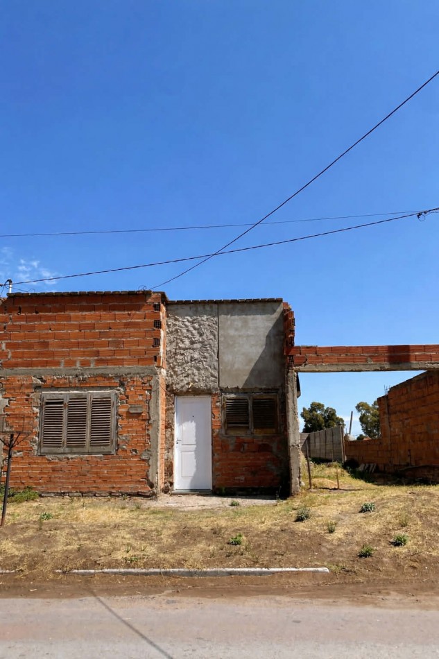 DOS DEPARTAMENTOS EN UN TERRENO