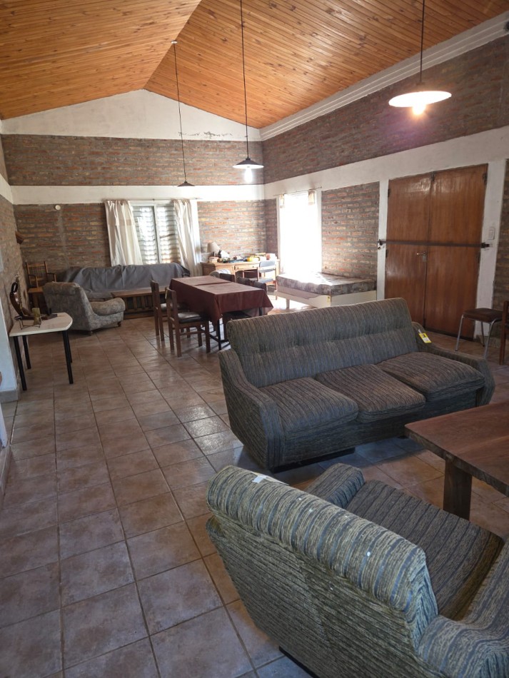 VENTA CASA QUINTA EN VILLA ARIAS