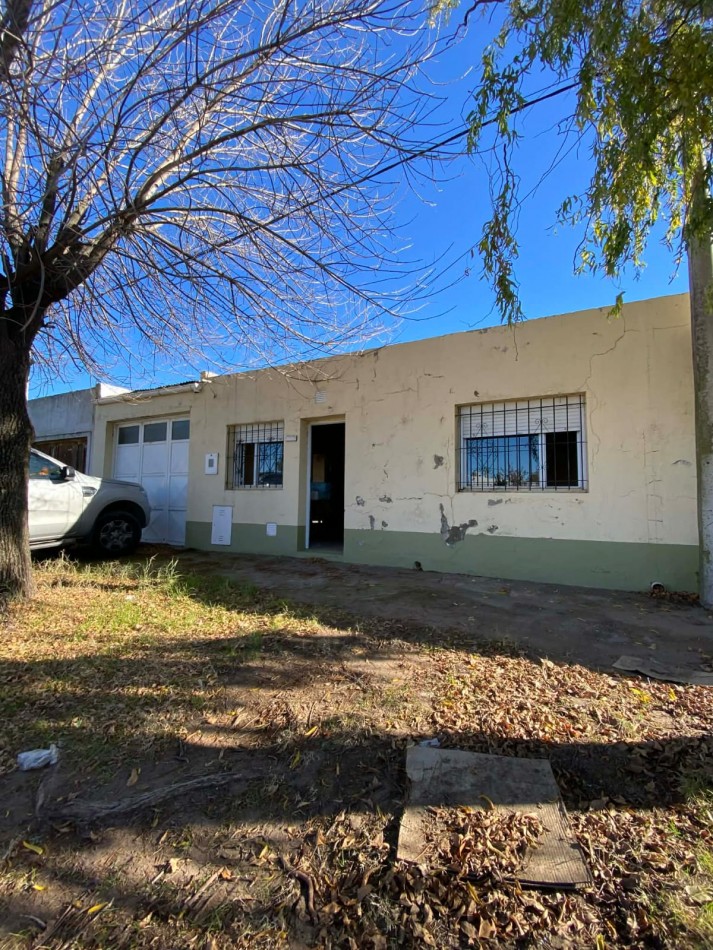 CASA EN VENTA - BARRIO LOS ALAMOS