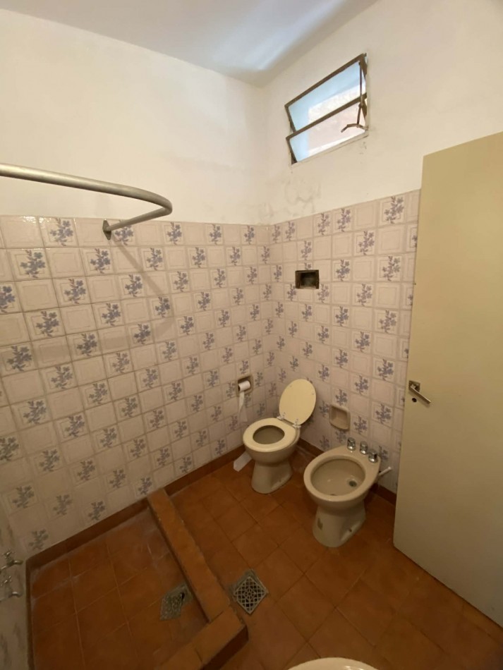 CASA EN VENTA - BARRIO LOS ALAMOS