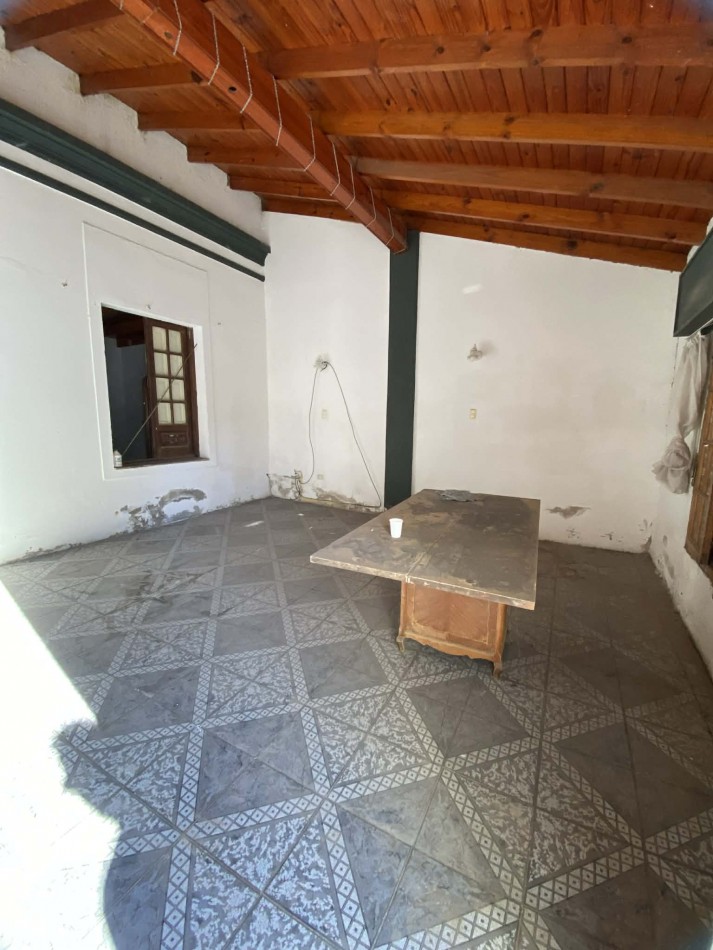 CASA EN VENTA- BARRIO AVELLANEDA- BAHIA BLANCA