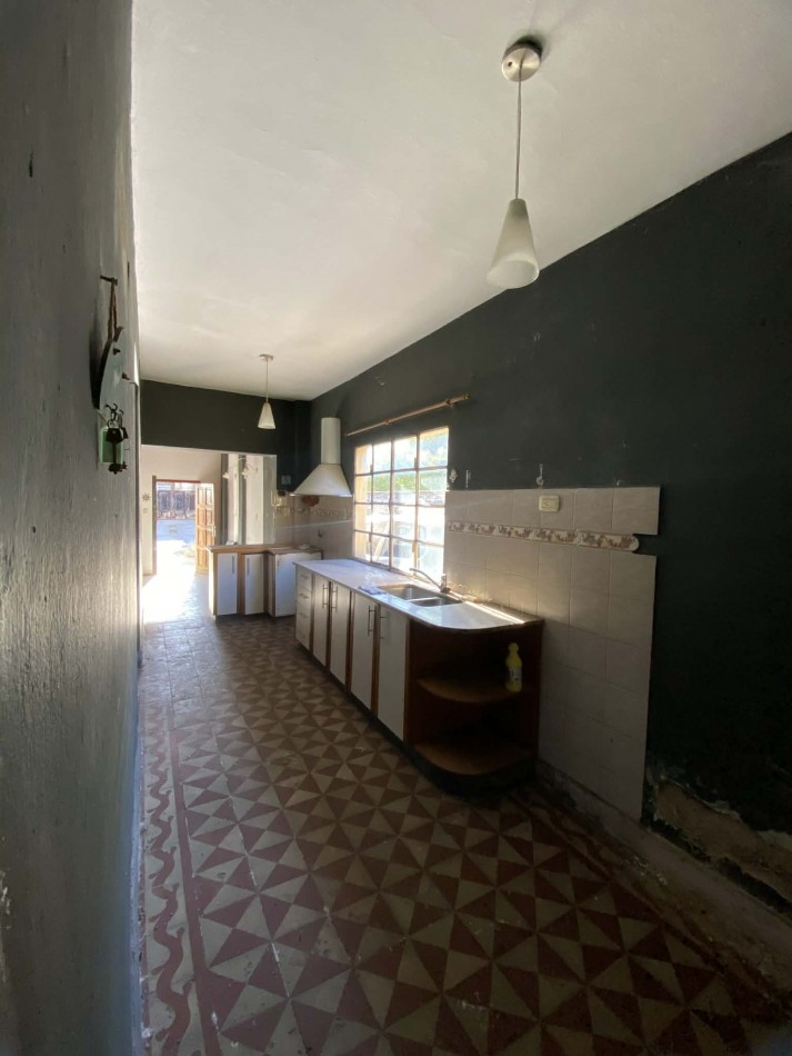 CASA EN VENTA- BARRIO AVELLANEDA- BAHIA BLANCA