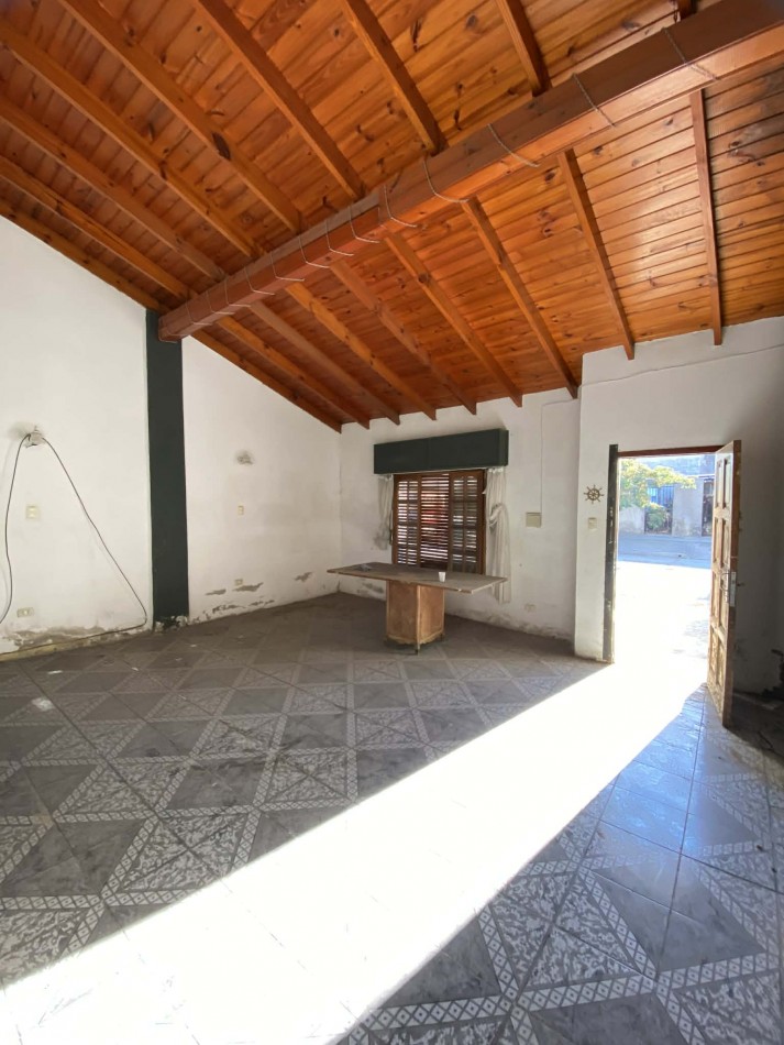 CASA EN VENTA- BARRIO AVELLANEDA- BAHIA BLANCA