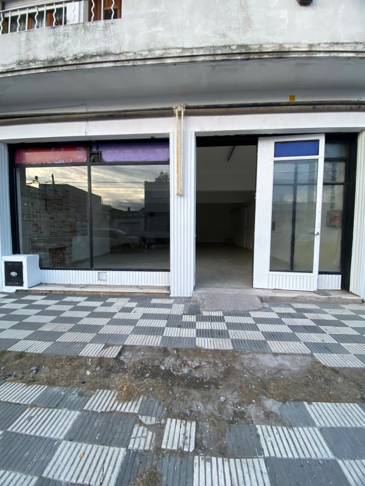Alquiler local comercial en Punta alta 