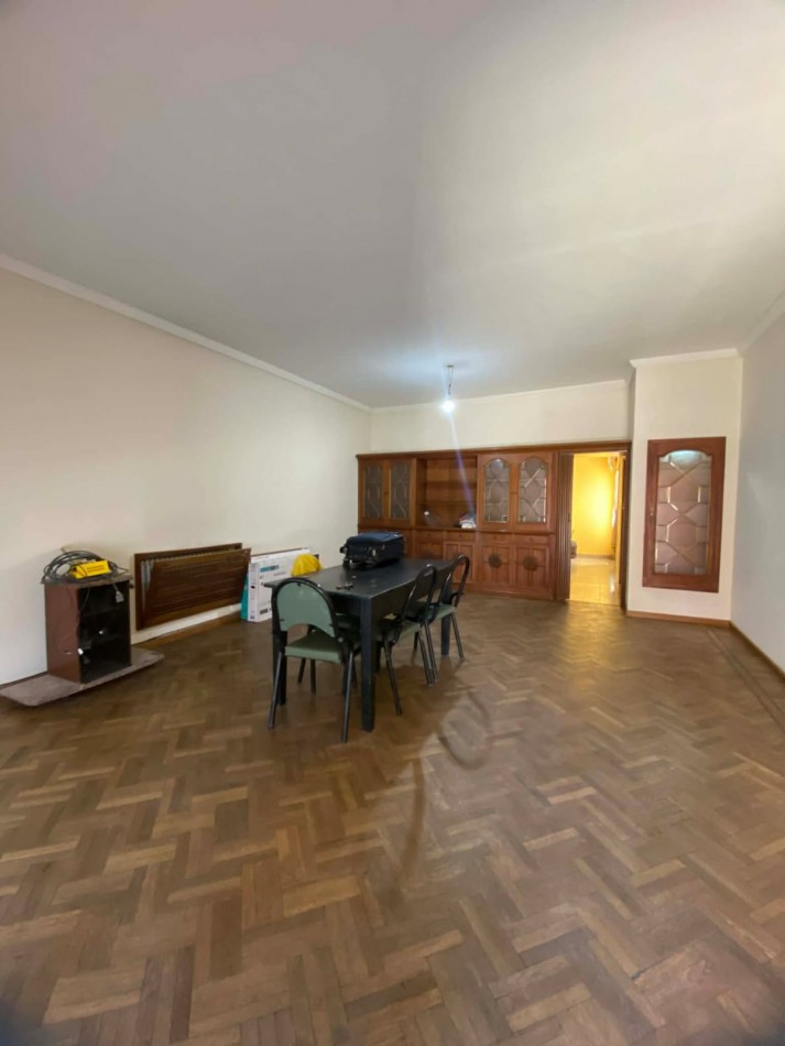 Casa en Venta en Punta Alta | 3 Dorm. y Quincho | Rosales 300