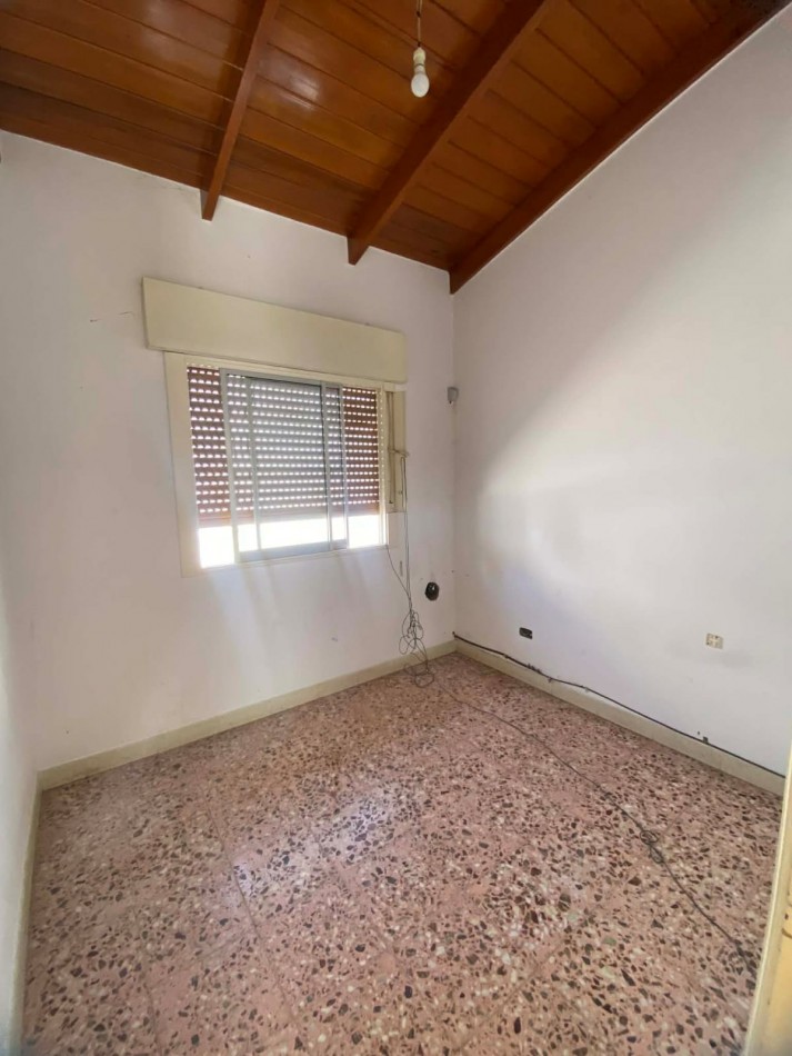 Casa en Venta en Punta Alta | 3 Dorm. y Quincho | Rosales 300